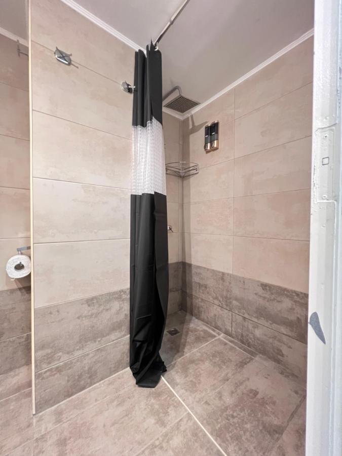 Modern & Cozy 51Sqm Apt In Thisseio 雅典 外观 照片
